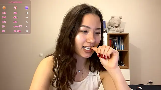 Sakuravice online show from November 18, 3:13 pm