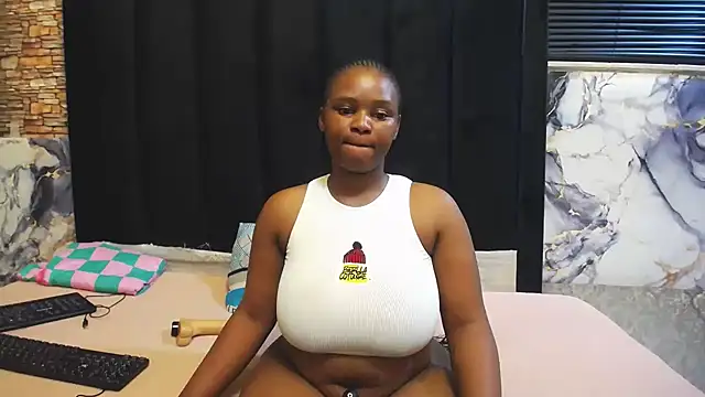SexyBaddieXXX online show from May 10, 9:17 pm