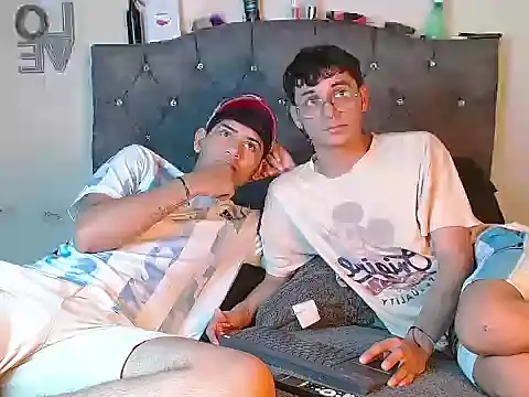 logan willyams  online show from September 19, 12:20 am