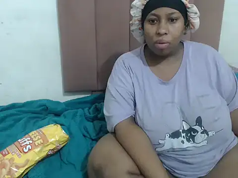 Chubby Queenx255 online show from October 23, 4:51 am