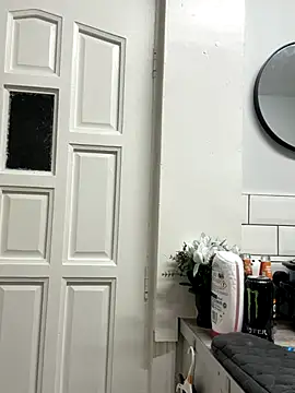 CheekyChelseaX online show from December 5, 7:15 pm