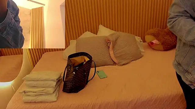 Liss-Reyes online show from April 12, 1:25 pm