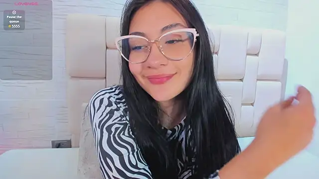 aylin rousse online show from November 24, 12:40 pm