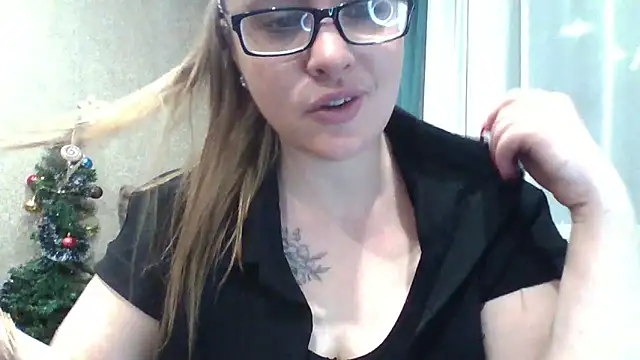 karina160000 online show from December 18, 2:44 pm