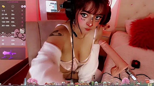 Snapshot of Lunyhose chatting on September 16, 8:17 pm Lunyhose online show from September 16, 8:17 pm