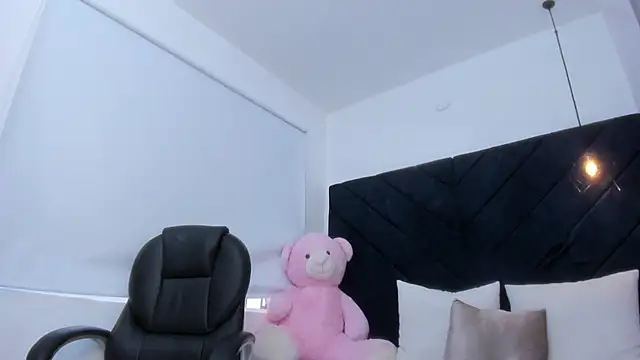 kate lua online show from November 28, 12:19 pm