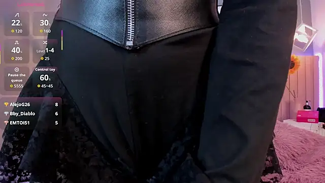 Nina Ford online show from February 14, 4:47 am