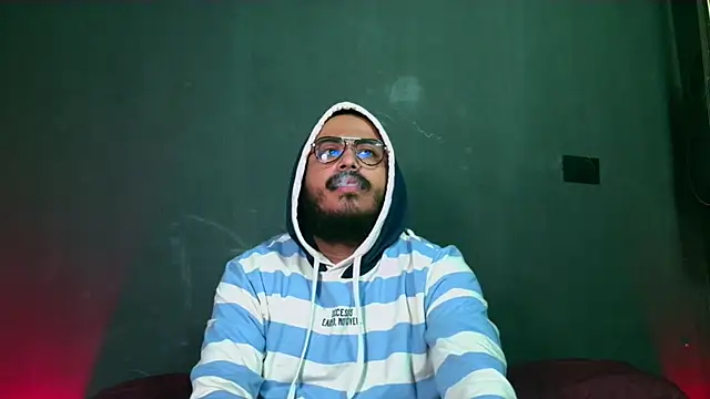  leda swan  online show from November 4, 1:38 pm