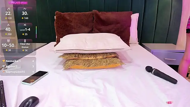 annie clarkson online show from November 1, 6:34 pm