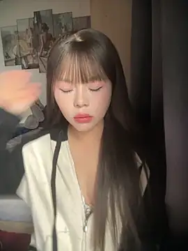 SarahBeii online show from October 25, 3:03 am