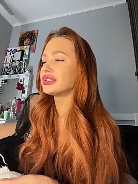 LittleFox    online show from April 18, 7:33 am