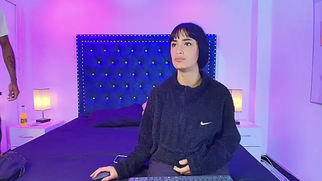 Damian and roxanne online show from March 11, 12:31 pm