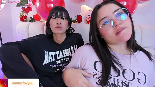 foxybunny online show from February 25, 5:28 am