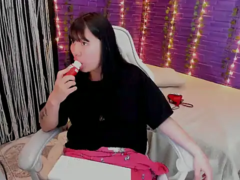 Zulema R1 online show from November 15, 3:18 am