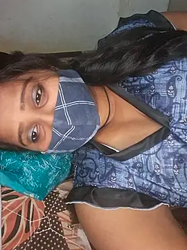 Minu love online show from April 28, 7:29 pm