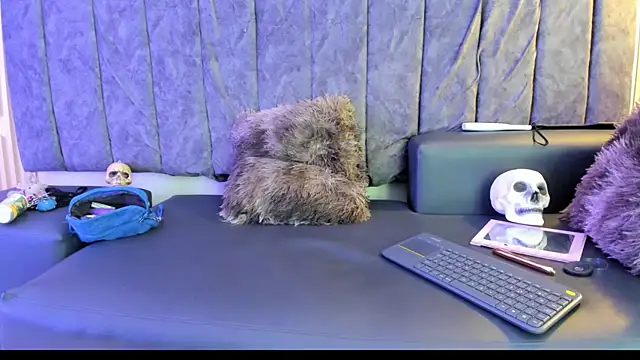 Rowan Mills online show from October 5, 8:36 pm