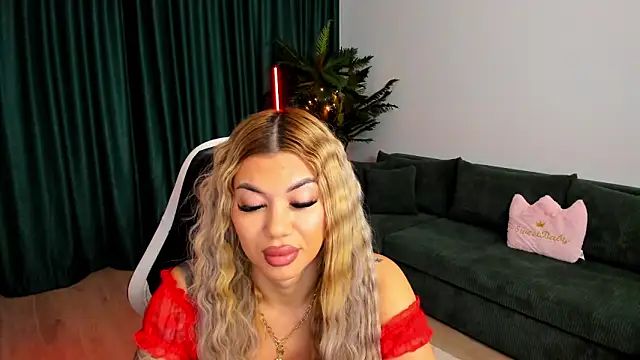 xPuka online show from February 3, 4:56 pm