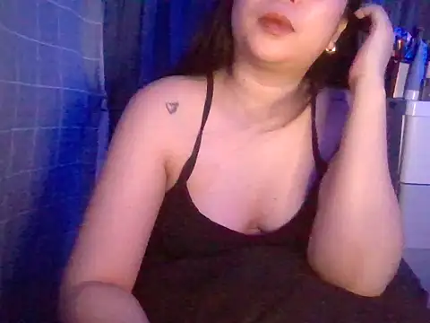 Asianhotskinny online show from June 20, 4:32 pm