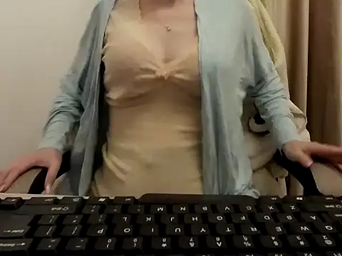 Hot Bruny online show from May 11, 4:03 am