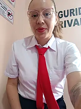 Hannah-colx online show from December 16, 4:57 pm