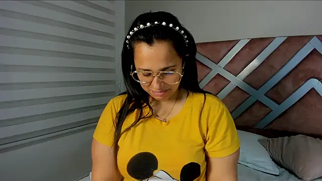  adahara queen online show from October 20, 5:43 am