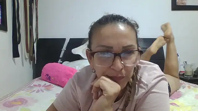 MiaVega online show from October 15, 2:36 am