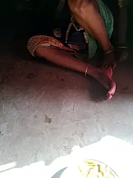 parmila203 online show from April 15, 3:29 am