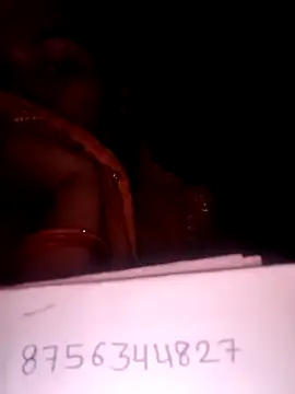 Idhika Handoo online show from September 16, 3:09 pm