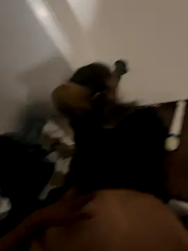 thickyellahippie online show from October 26, 8:32 am