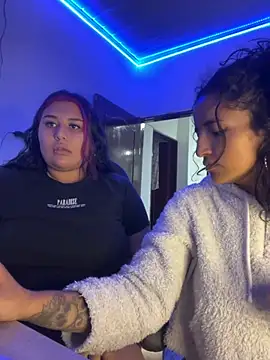 luna love xoxo online show from September 12, 2:23 am