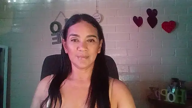 MiiaVelasquez online show from March 29, 5:17 am
