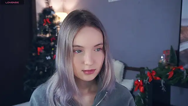 HongTomczak online show from January 8, 7:45 am