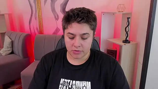 IanGilbert online show from February 23, 8:52 pm