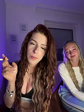 lisapeperoni online show from June 15, 9:26 pm