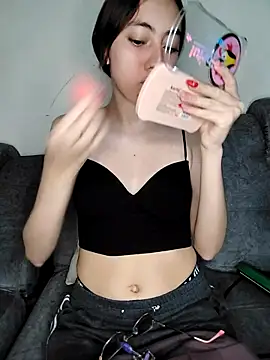 AnnieSparkle online show from September 16, 12:18 am