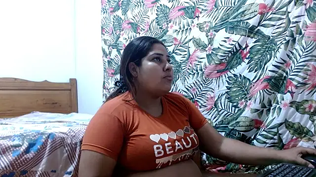69smallstar online show from May 19, 12:01 pm
