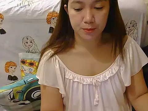 Lovelyclaya online show from April 18, 9:26 pm