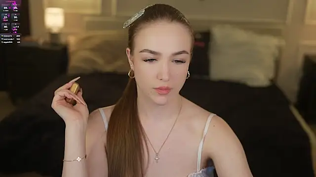 Ella 054 online show from March 17, 11:53 pm