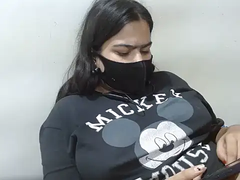 Nataliya Singh online show from April 4, 11:25 pm