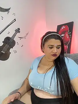 Snapshot of SafiroFer chatting on October 10, 9:31 pm SafiroFer online show from October 10, 9:31 pm