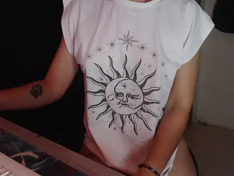 kiss mm online show from November 3, 10:52 am