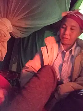 me-cute online show from December 1, 10:56 pm