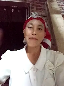 me-cute online show from September 24, 1:21 pm