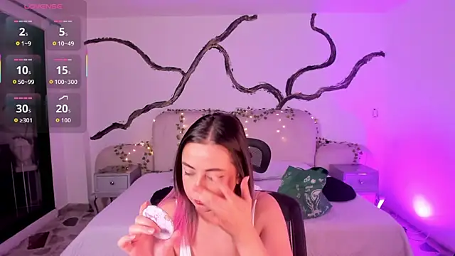 SarahCastro1  online show from September 13, 4:31 am