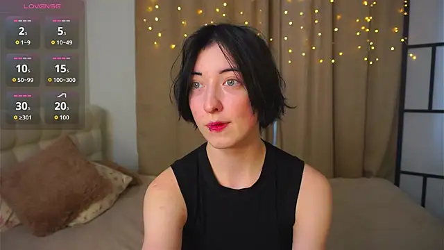 JuanaFriesz online show from February 10, 9:23 am