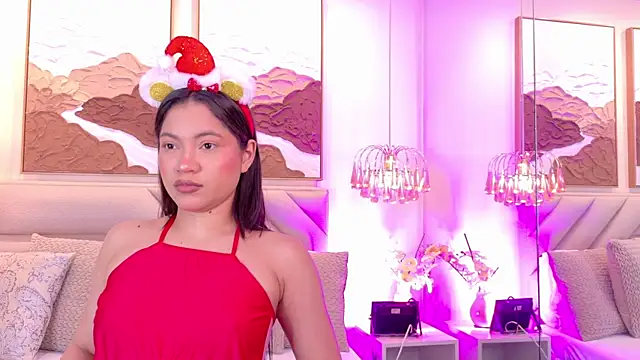 kendalFox  online show from December 3, 1:19 am