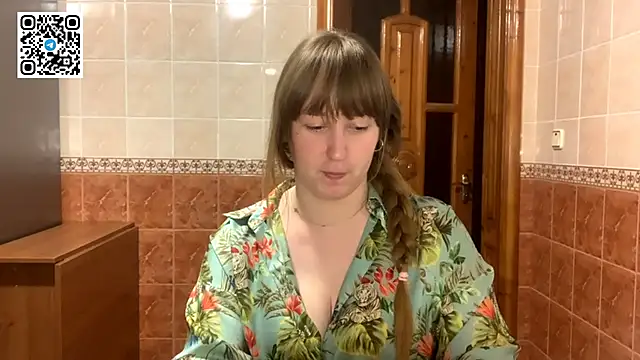 MaroonMoon  online show from November 26, 8:54 pm