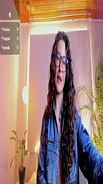 MeridaFox  online show from November 10, 6:25 pm