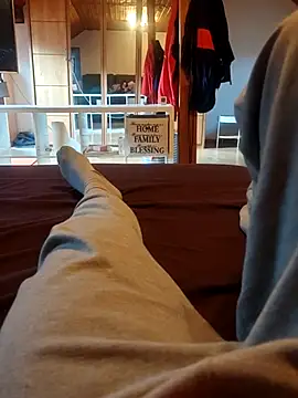 Horny mummy online show from February 6, 3:15 pm