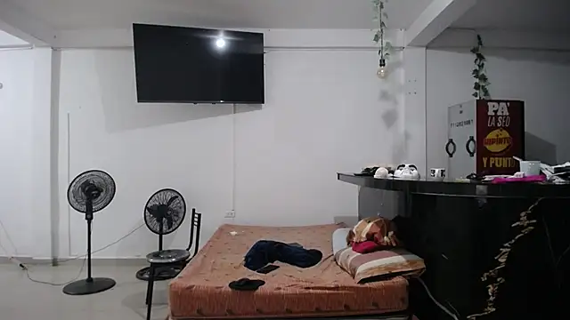 yohacriss online show from October 26, 5:14 am